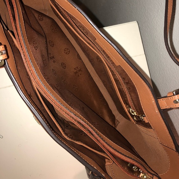 Tory Burch Small York Tote - Picture 6 of 6